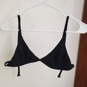 ❤SOLD❤Black bikini top. Says Large but its small.